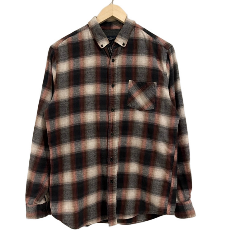 RUE SAINT-PATRICK Plaid Flannel Casual Button Down Cream Black Red